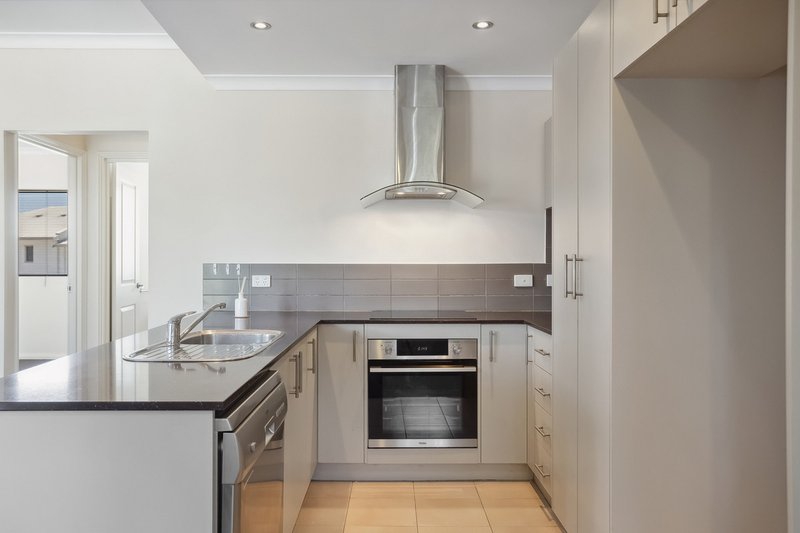 Photo - 8/37 Piccadilly Circle, Joondalup WA 6027 - Image 1