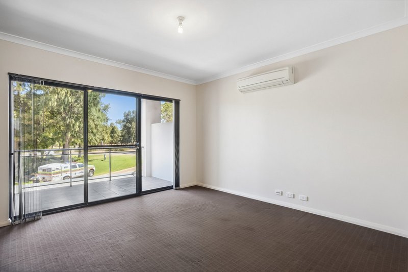 Photo - 8/37 Piccadilly Circle, Joondalup WA 6027 - Image 6