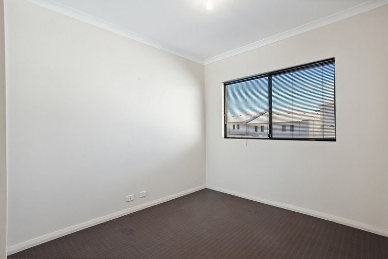 Photo - 8/37 Piccadilly Circle, Joondalup WA 6027 - Image 10