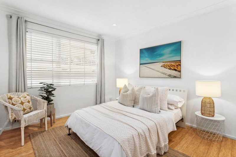 Photo - 8/37 Surfview Road, Mona Vale NSW 2103 - Image 6