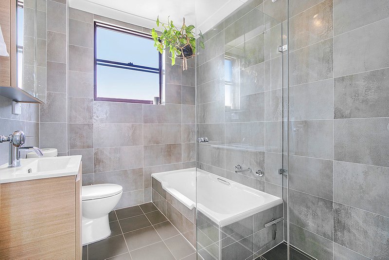 Photo - 8/38-40 Diamond Bay Road, Vaucluse NSW 2030 - Image 5