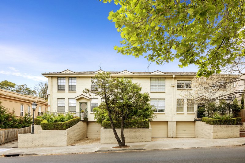 Photo - 8/38 Grange Road, Toorak VIC 3142 - Image 2