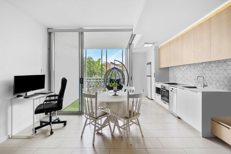 Photo - 8/38 Maryvale Street, Toowong QLD 4066 - Image 11