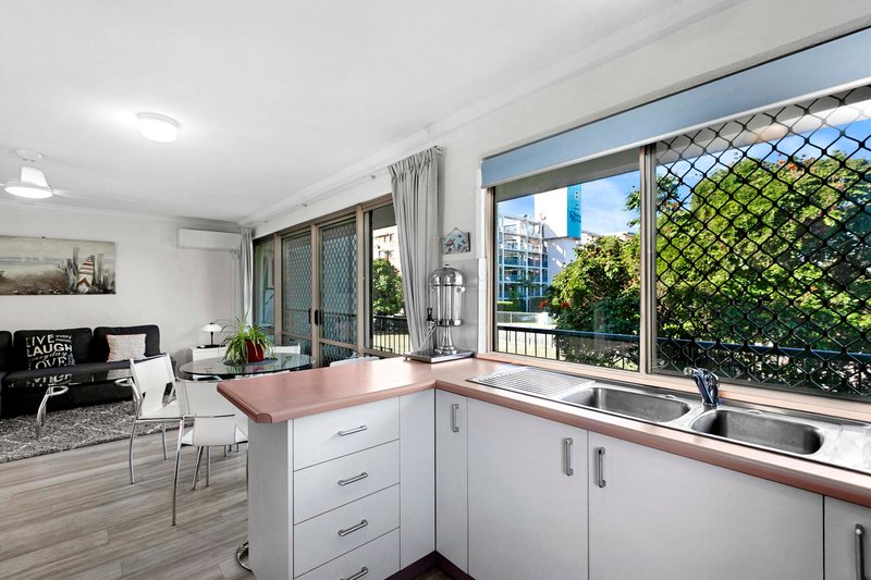 Photo - 8/383 Esplanade , Torquay QLD 4655 - Image 7