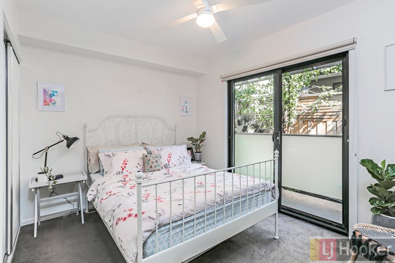 Photo - 8/39 Stamford Crescent, Rowville VIC 3178 - Image 4