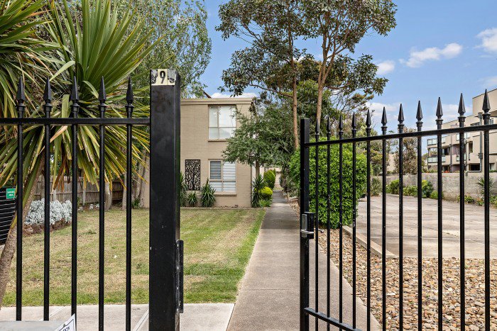 Photo - 8/396 Nepean Highway, Frankston VIC 3199 - Image 1