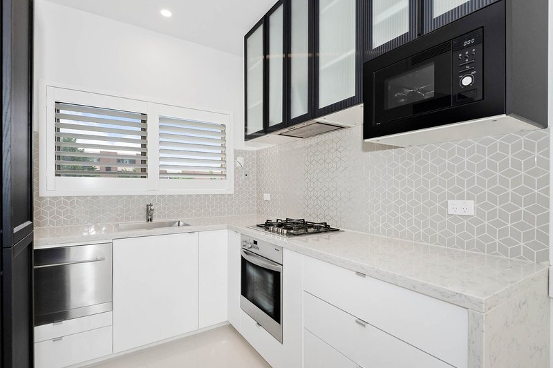 Photo - 8/396 Nepean Highway, Frankston VIC 3199 - Image 3