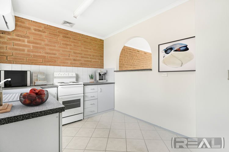 Photo - 8/4-6 Clapton Drive, Paralowie SA 5108 - Image 14