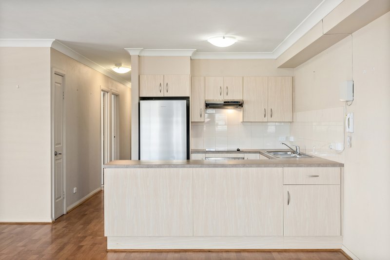 Photo - 8/4-6 Sperry Street, Wollongong NSW 2500 - Image 5