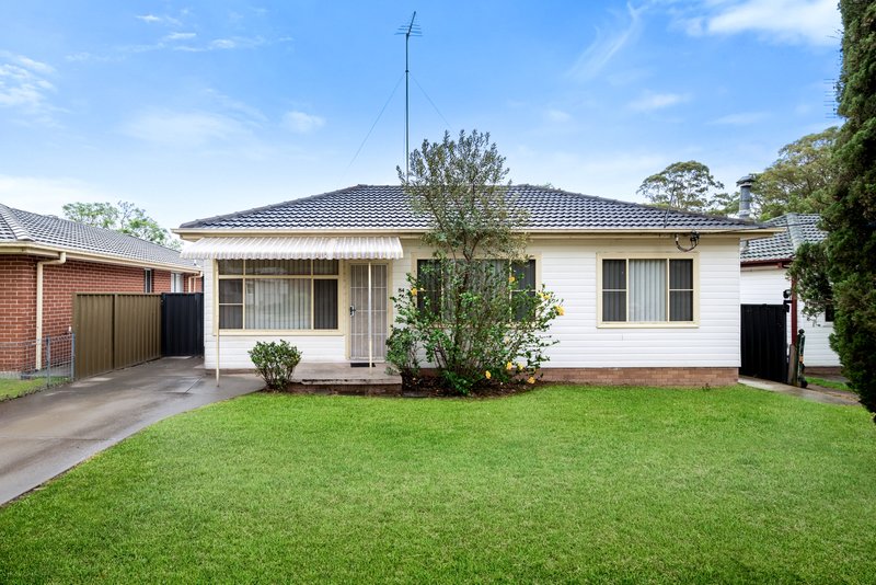 Photo - 84 & 84a Penrose Crescent, South Penrith NSW 2750 - Image 2