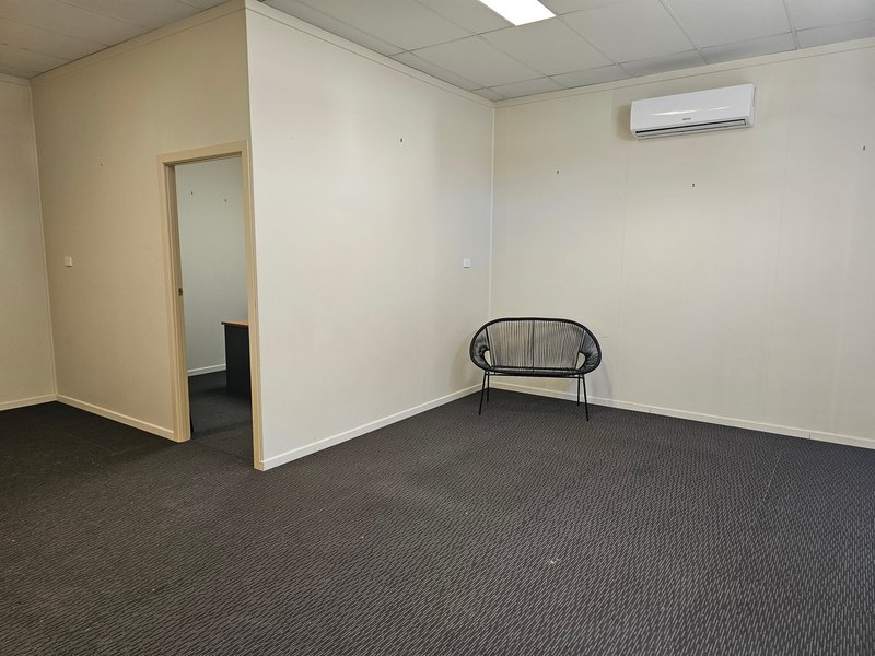 Photo - 84-86 Eighth Avenue, Home Hill QLD 4806 - Image 4