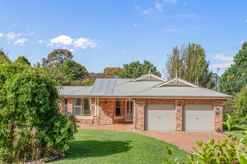 Photo - 84-86 Queen Street, Oberon NSW 2787 - Image 1