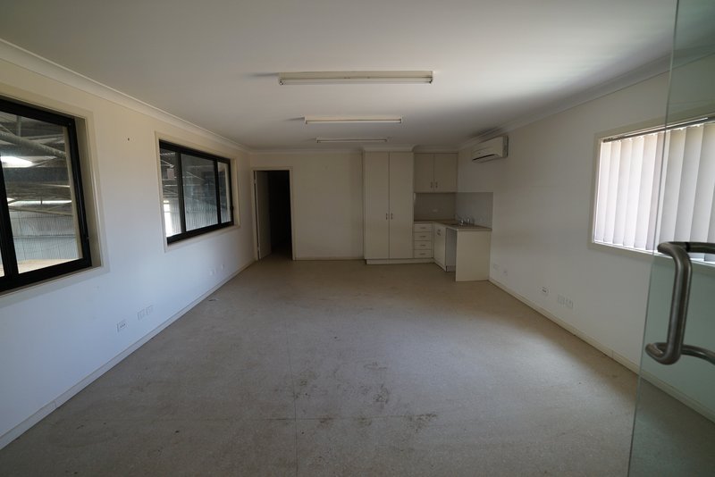 Photo - 84-92 Benerambah Street, Griffith NSW 2680 - Image 6