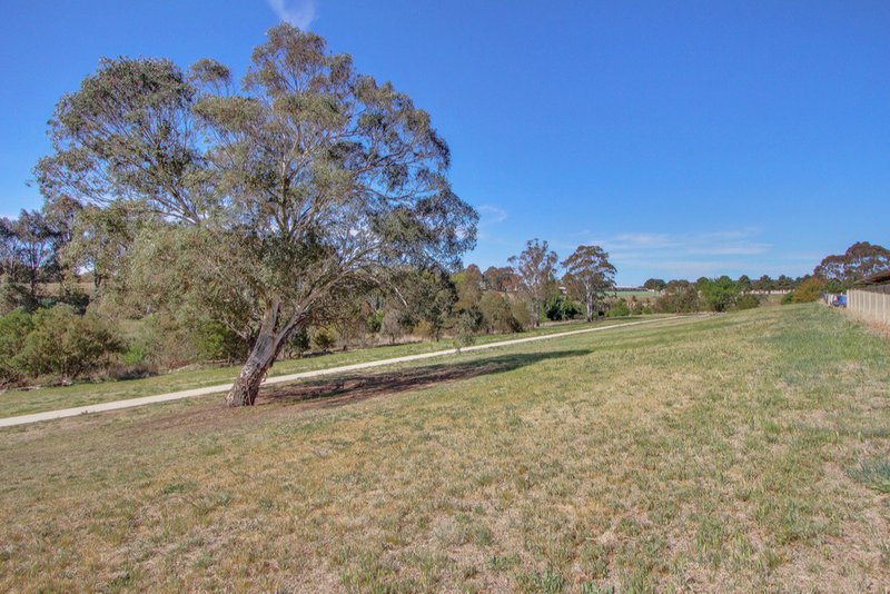 Photo - 8/4 Albion Street, Goulburn NSW 2580 - Image 8