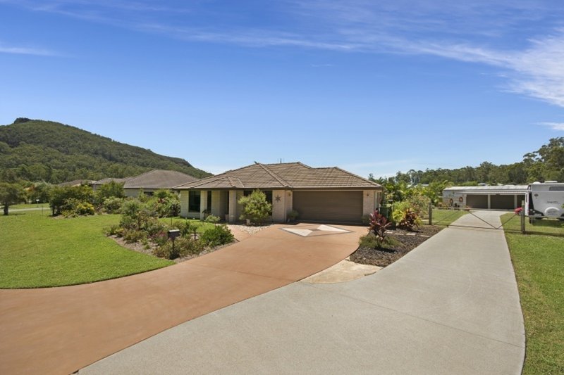 84 Allan Avenue, Glass House Mountains QLD 4518