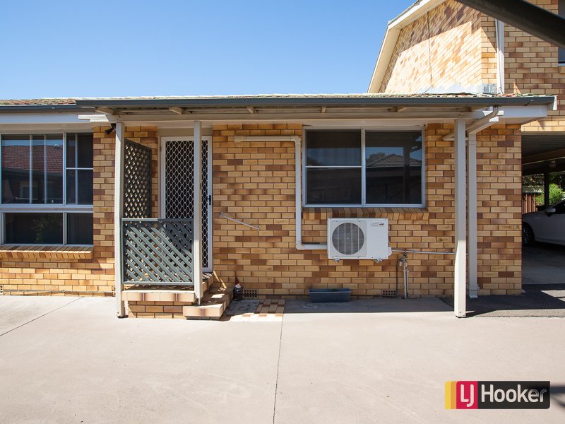 Photo - 8/4 Anne Street, South Tamworth NSW 2340 - Image 2