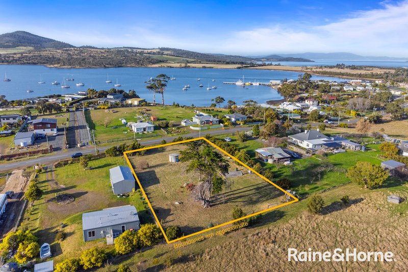 Photo - 84 Arthur Highway, Dunalley TAS 7177 - Image 5