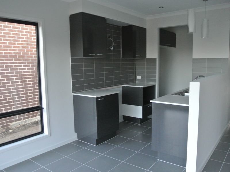 Photo - 84 Bimberry Circuit, Clyde VIC 3978 - Image 2