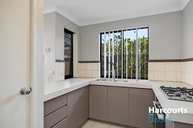 Photo - 8/4 Bristol Street, Warnbro WA 6169 - Image 5