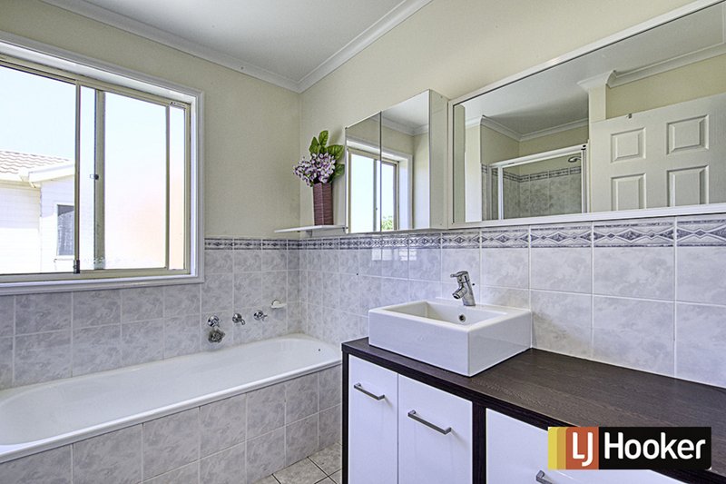 Photo - 84 Britten Jones Drive, Holt ACT 2615 - Image 8