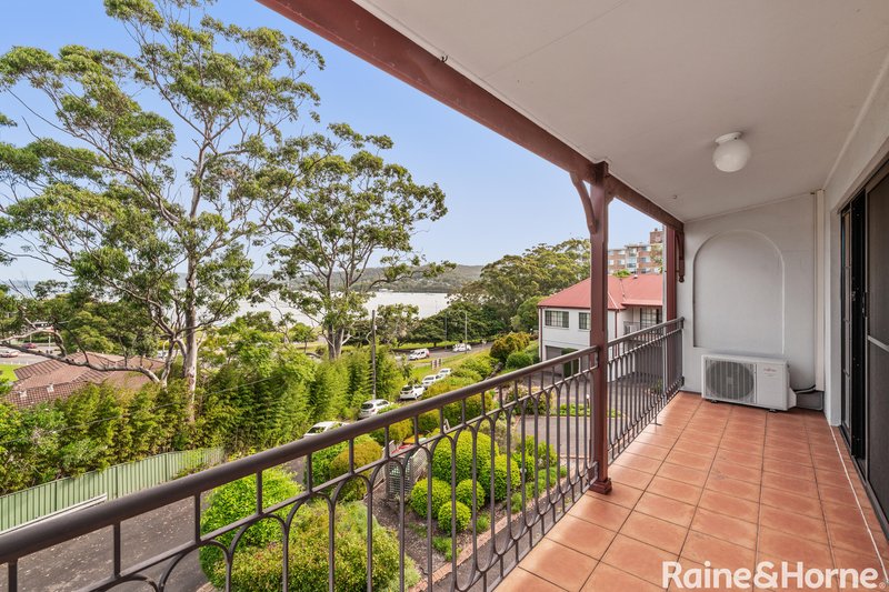 8/4 Broadview Avenue, Gosford NSW 2250