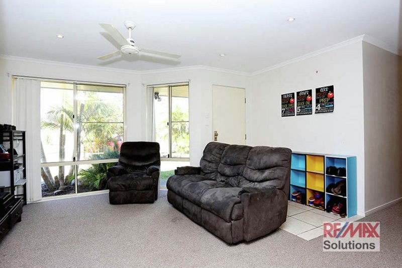 Photo - 84 Bronzewing Crescent, Deception Bay QLD 4508 - Image 4