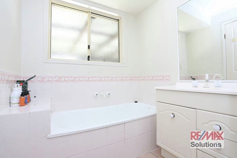 Photo - 84 Bronzewing Crescent, Deception Bay QLD 4508 - Image 9