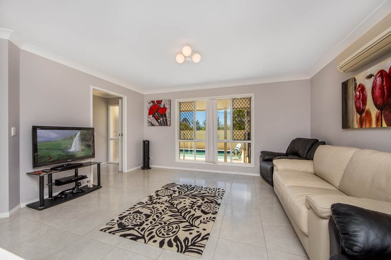 Photo - 84 Buderim Street, Wynnum QLD 4178 - Image 6