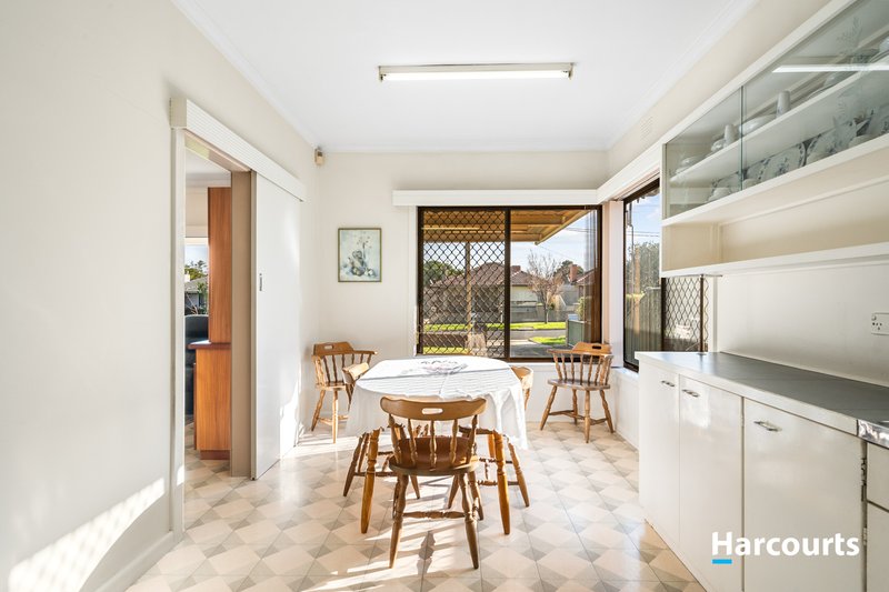 Photo - 84 Cardinal Road, Glenroy VIC 3046 - Image 4