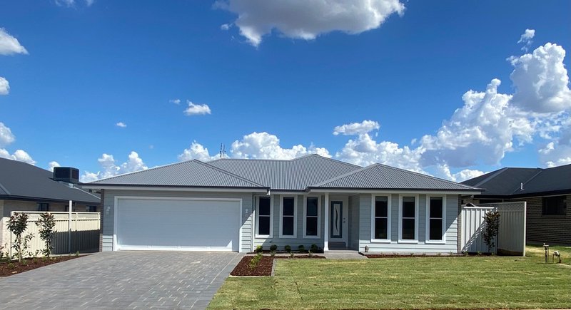 84 Champagne Drive, Dubbo NSW 2830