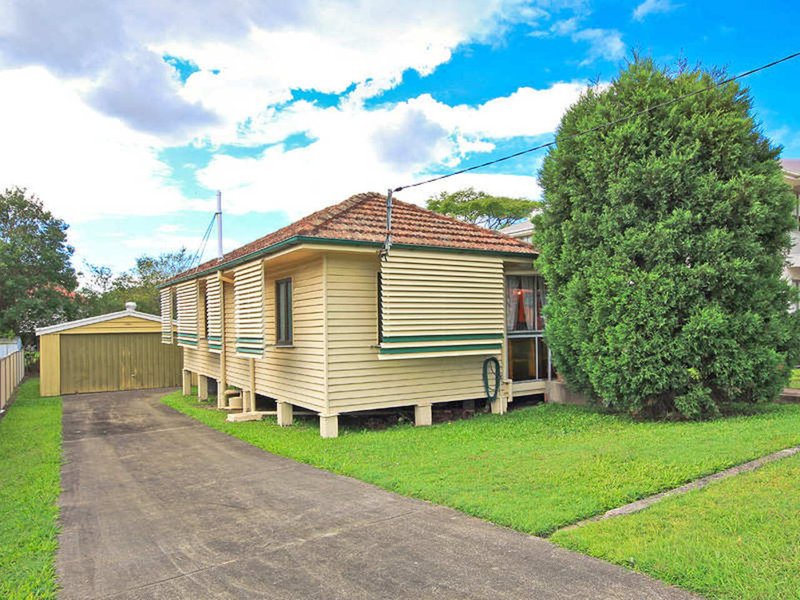 84 Dorrigo Street, Kedron QLD 4031