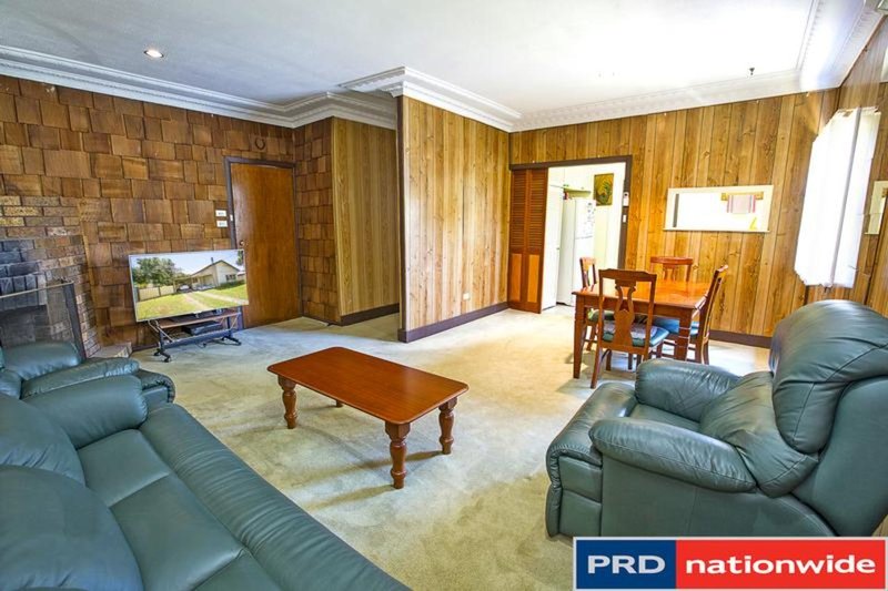 Photo - 84 Elizabeth Crescent, Kingswood NSW 2747 - Image 4