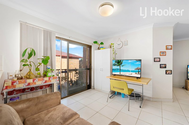 Photo - 8/4 Equity Pl , Canley Vale NSW 2166 - Image 3