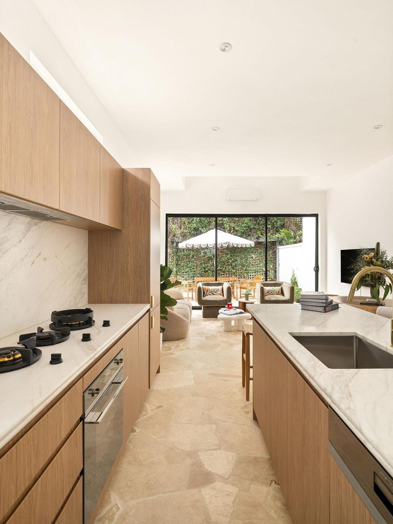 Photo - 84 Francis Street, Bondi Beach NSW 2026 - Image 3