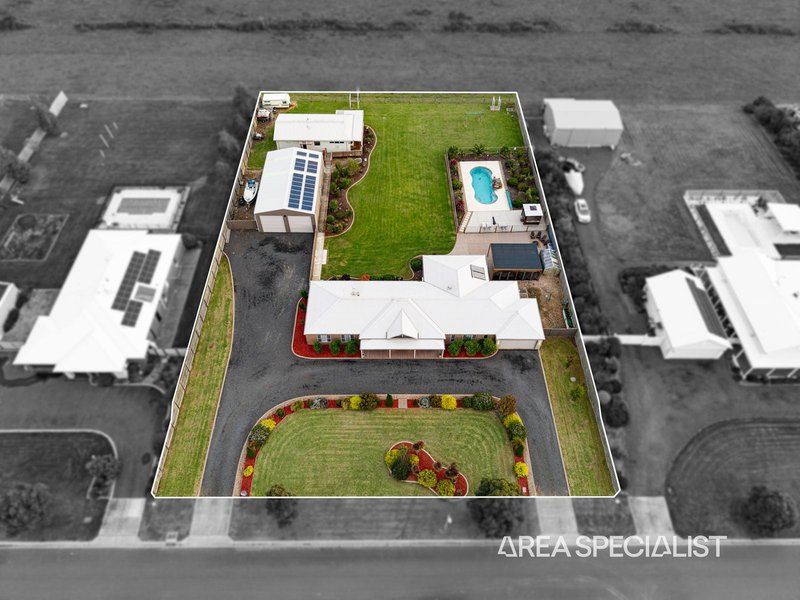 Photo - 84 Gainsborough Avenue, Lang Lang VIC 3984 - Image 1