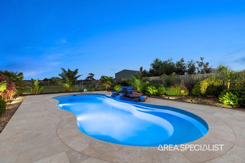 Photo - 84 Gainsborough Avenue, Lang Lang VIC 3984 - Image 3