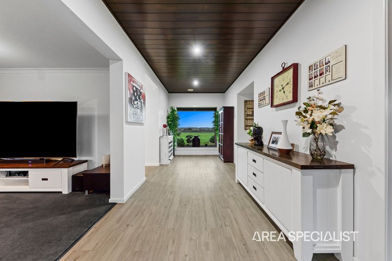 Photo - 84 Gainsborough Avenue, Lang Lang VIC 3984 - Image 17