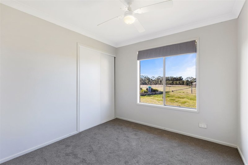 Photo - 84 Goomburra Street, Hendon QLD 4362 - Image 8