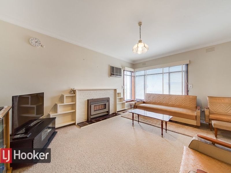 Photo - 84 Gove St , Springvale VIC 3171 - Image 6