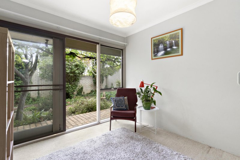 Photo - 84 Grayson Street, Hackett ACT 2602 - Image 10