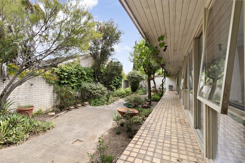 Photo - 84 Grayson Street, Hackett ACT 2602 - Image 14