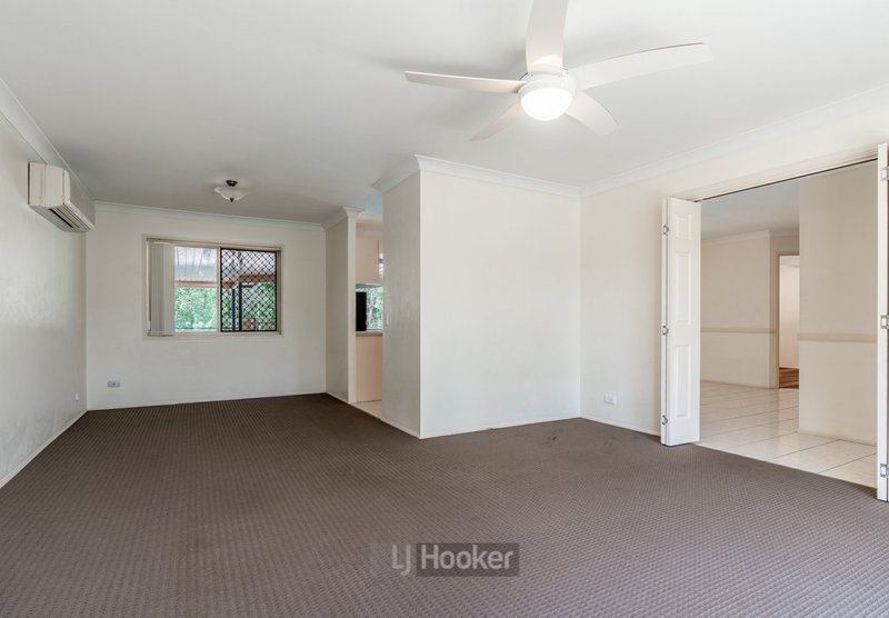 Photo - 84 Haldham Crescent, Regents Park QLD 4118 - Image 19