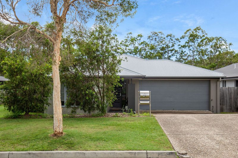 Photo - 84 Hanover Drive, Pimpama QLD 4209 - Image 13