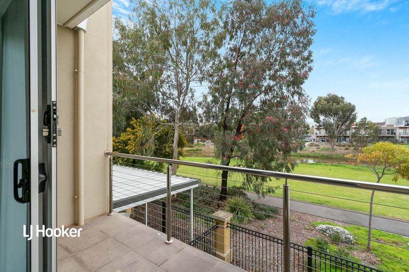 Photo - 84 Harvey Circuit, Mawson Lakes SA 5095 - Image 10