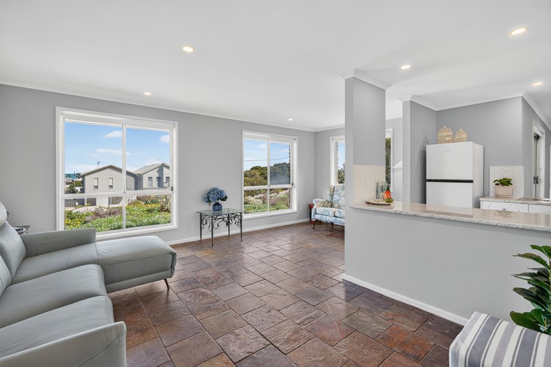 Photo - 84 Hero Avenue, Middleton SA 5213 - Image 5