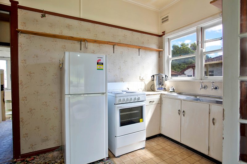 Photo - 84 Inch Street, Lithgow NSW 2790 - Image 5