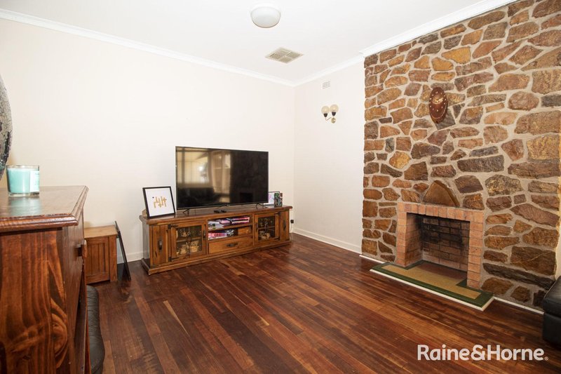 Photo - 84 Jervois Street, Port Augusta SA 5700 - Image 5