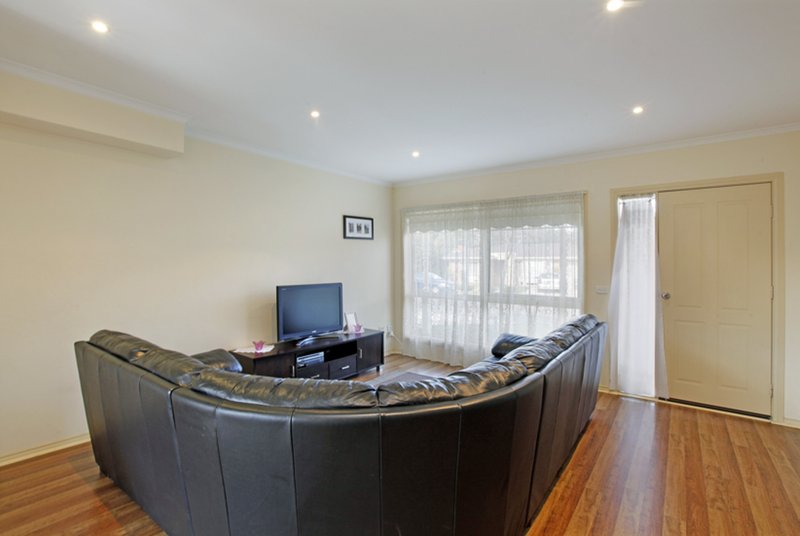 Photo - 84 Josef Avenue, Bundoora VIC 3083 - Image 4