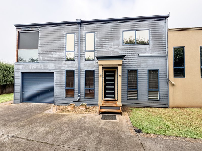 Photo - 84 Katherine Circuit, Cowes VIC 3922 - Image 1