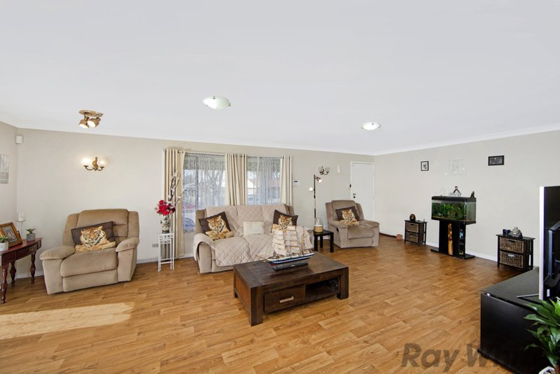 Photo - 84 Laelana Avenue, Budgewoi NSW 2262 - Image 2